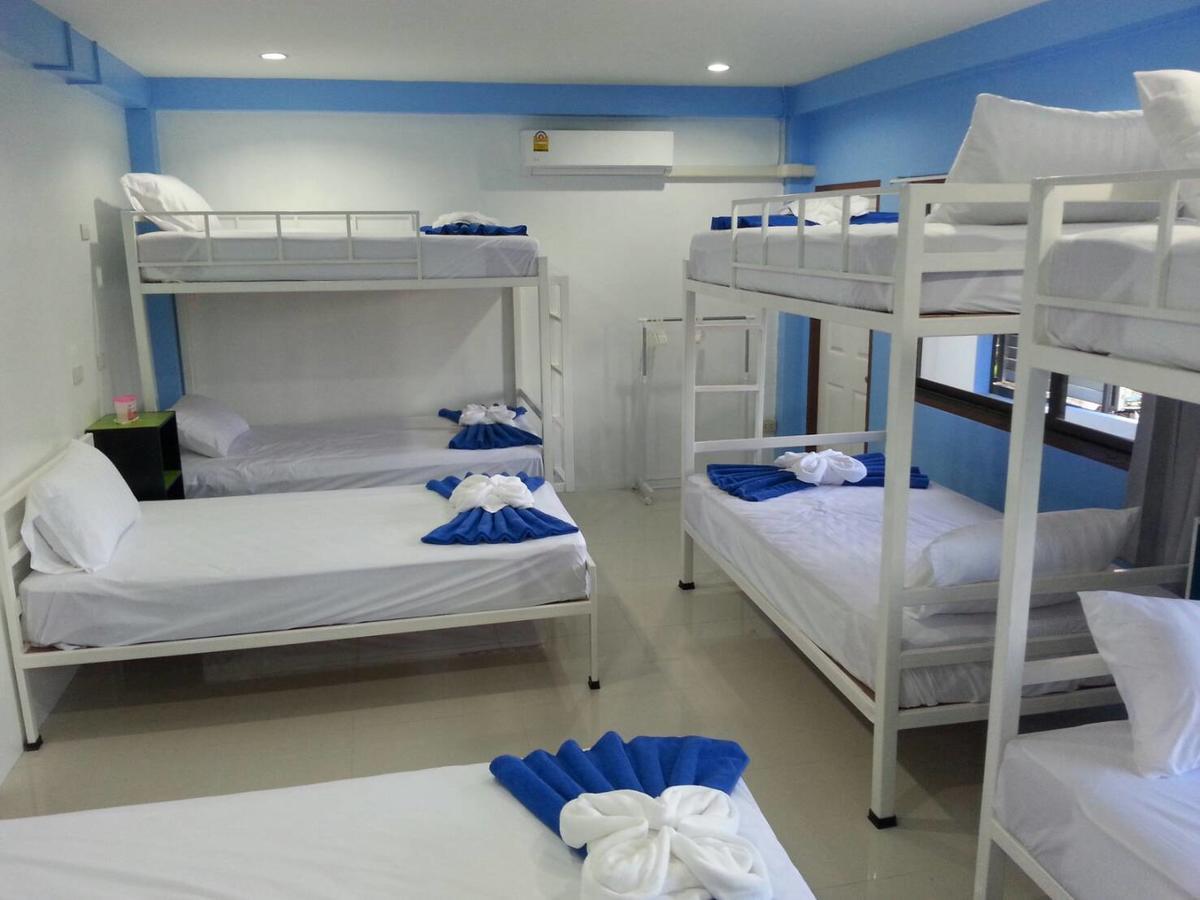 Madinah Hostel Ranong Ban Lum Than Экстерьер фото