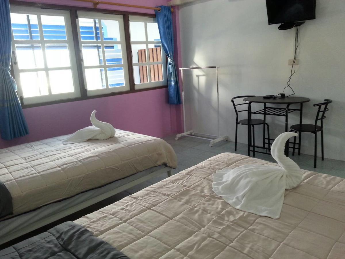 Madinah Hostel Ranong Ban Lum Than Экстерьер фото