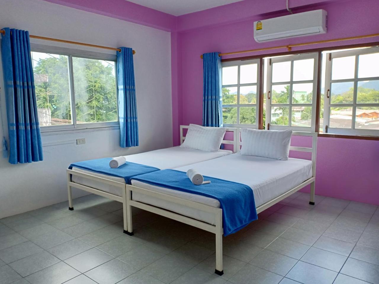 Madinah Hostel Ranong Ban Lum Than Экстерьер фото