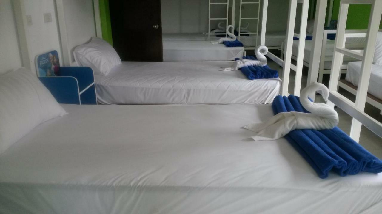 Madinah Hostel Ranong Ban Lum Than Экстерьер фото