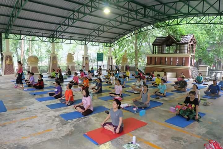 Madinah Hostel Ranong Ban Lum Than Экстерьер фото