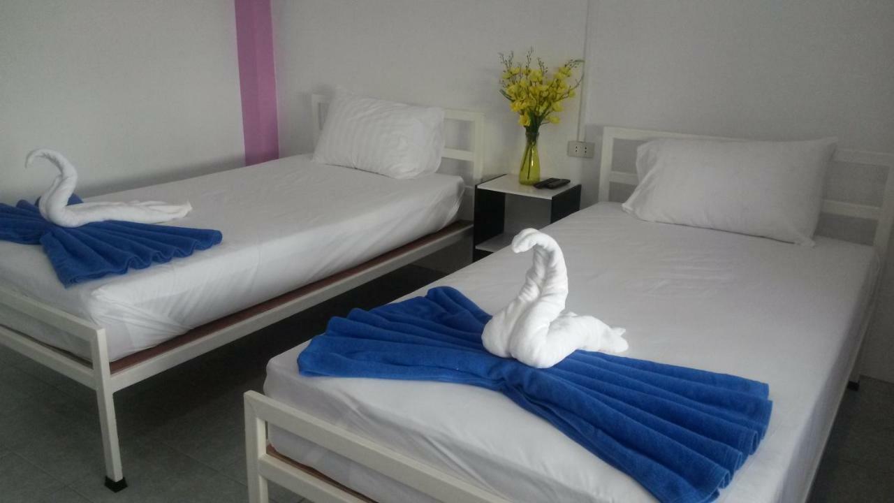 Madinah Hostel Ranong Ban Lum Than Экстерьер фото
